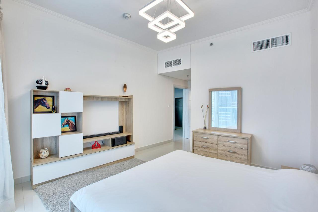 Ultra Modern 1Bd In Damac Heights Marina Apartment Dubai Exterior photo